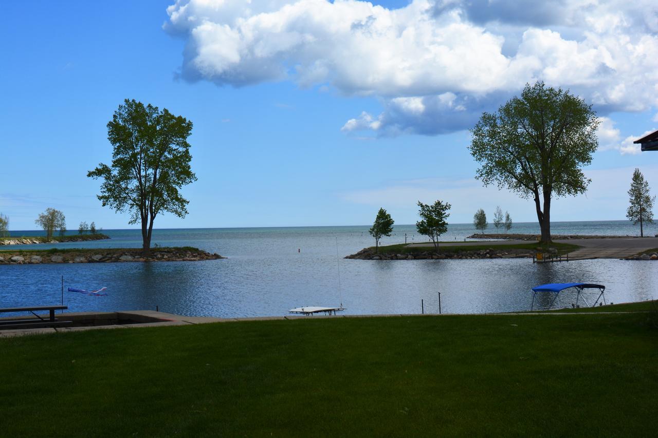Whalens Grindstone Shores Inc. Hotel Frankenmuth Buitenkant foto